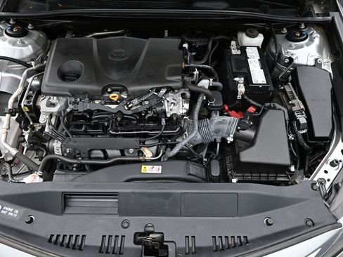 Used 2023 Toyota Camry SE image 15