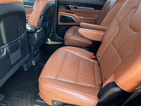 Used 2024 Kia Telluride SX Prestige X-Line image 16