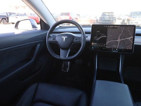 Used 2020 Tesla Model 3 Long Range image 18