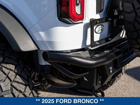 New 2025 Ford Bronco Badlands AWD/4WD image 36