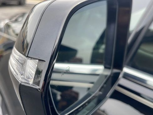 Used 2020 Cadillac XT5 Premium Luxury w/ Platinum Package image 13