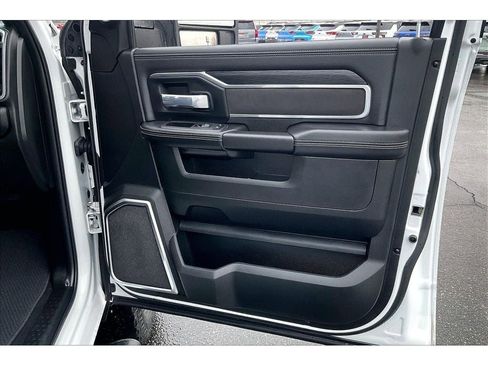 Used 2024 RAM 2500 Laramie w/ Night Edition image 26