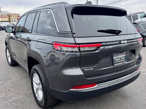 New 2026 Jeep Grand Cherokee Laredo AWD/4WD image 5