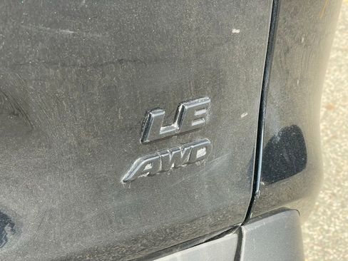 Used 2019 Toyota RAV4 LE w/ All Weather Liner Package AWD/4WD image 27