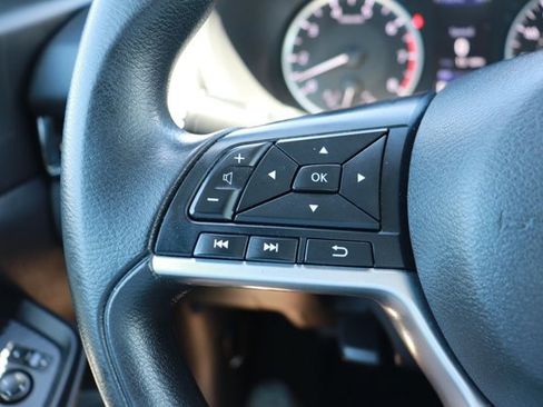 Used 2020 Nissan Sentra S FWD image 17