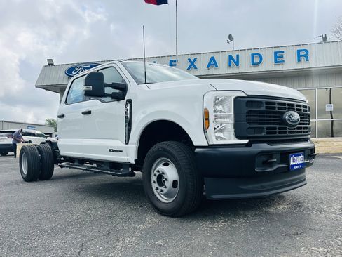 New 2026 Ford F350 XL AWD/4WD image 2