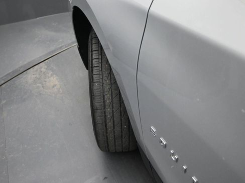 Used 2018 Chevrolet Equinox LT image 5