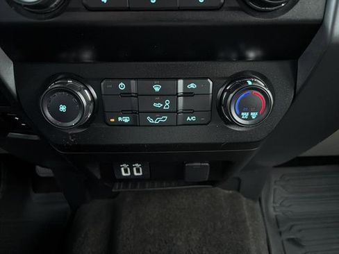 Used 2019 Ford F150 XLT w/ Trailer Tow Package image 19