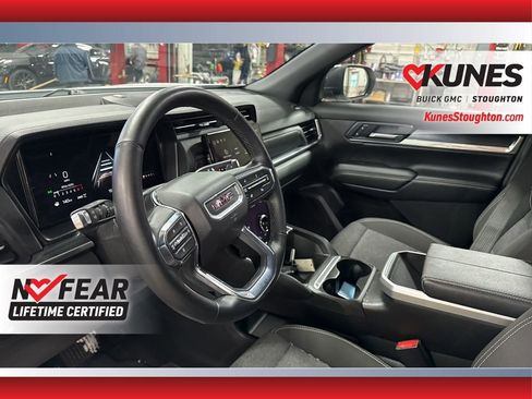 Used 2025 GMC Terrain Elevation image 24