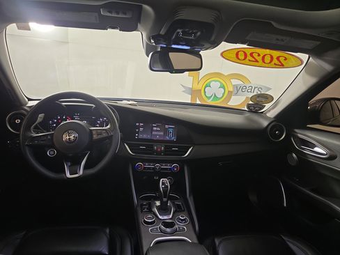 Used 2020 Alfa Romeo Giulia Ti w/ Nero Edizione image 14