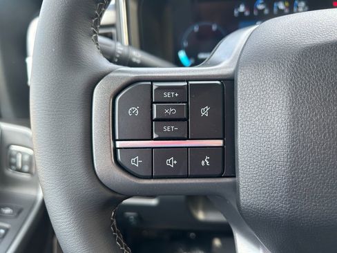 New 2026 Ford F250 Lariat w/ Black Appearance Package image 48