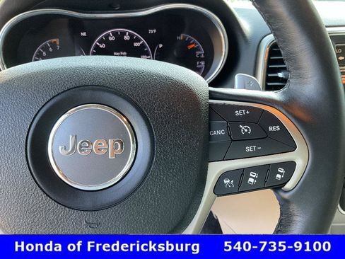 Used 2017 Jeep Grand Cherokee Limited w/ Luxury Group II AWD/4WD image 32