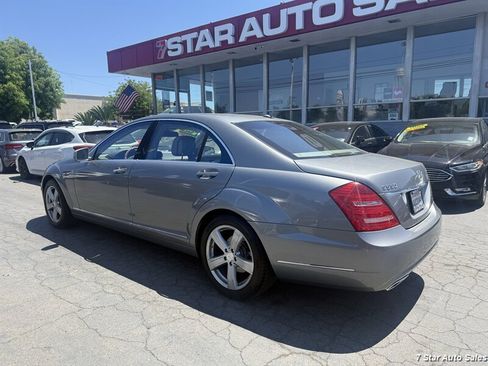 Used 2010 Mercedes-Benz S 550 image 4