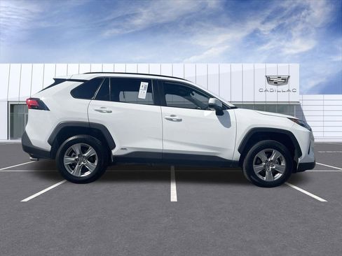 Used 2024 Toyota RAV4 XLE image 9