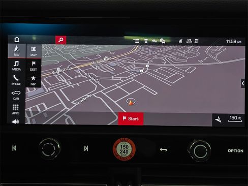 Used 2025 Porsche Macan image 18