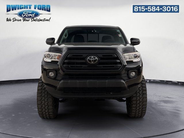Used 2018 Toyota Tacoma SR AWD/4WD image 8