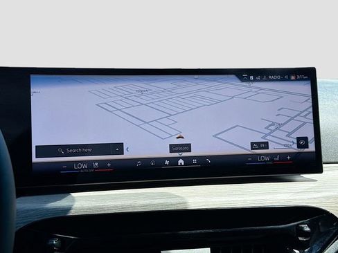 Used 2025 BMW 430i Convertible w/ Premium Package RWD image 31