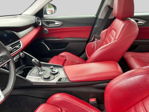 Used 2018 Alfa Romeo Giulia Ti Sport w/ Quick Order Package 22S Sport image 21