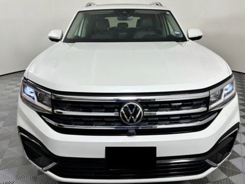Used 2023 Volkswagen Atlas SEL Premium AWD/4WD image 3