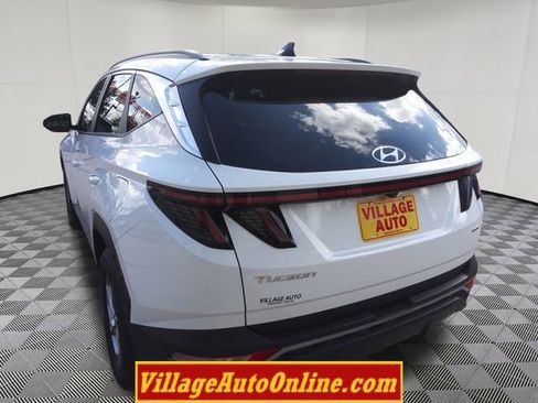 Used 2022 Hyundai Tucson SEL w/ Cargo Package image 11