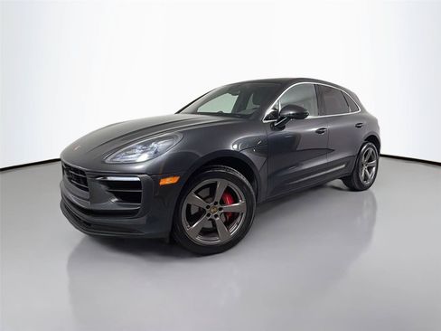 Certified 2023 Porsche Macan S AWD/4WD image 1