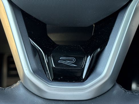 Used 2024 Volkswagen Atlas Cross Sport SEL Premium R-Line image 60