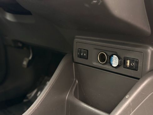 Used 2012 Toyota Prius V Five image 22