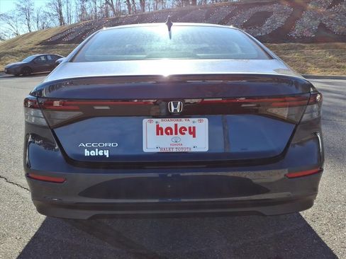 Used 2024 Honda Accord EX image 6
