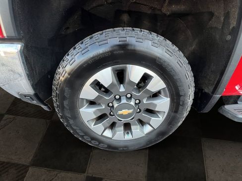 Certified 2024 Chevrolet Silverado 2500 LT image 8