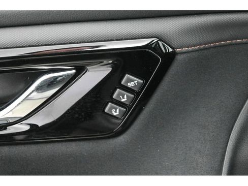 Used 2025 Subaru Forester Touring AWD/4WD image 18