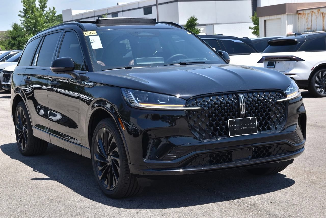 New 2026 Lincoln Aviator Reserve AWD/4WD image 3
