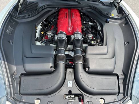 Used 2014 Ferrari California RWD image 18
