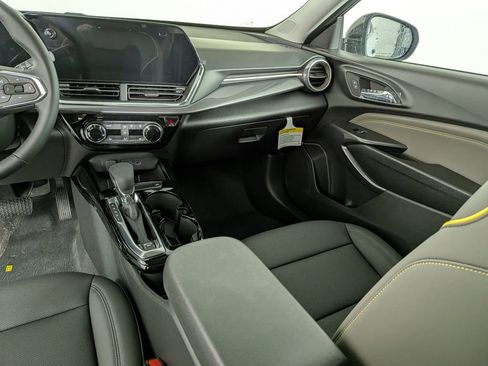 New 2025 Chevrolet Trax ACTIV w/ Driver Confidence Package image 29