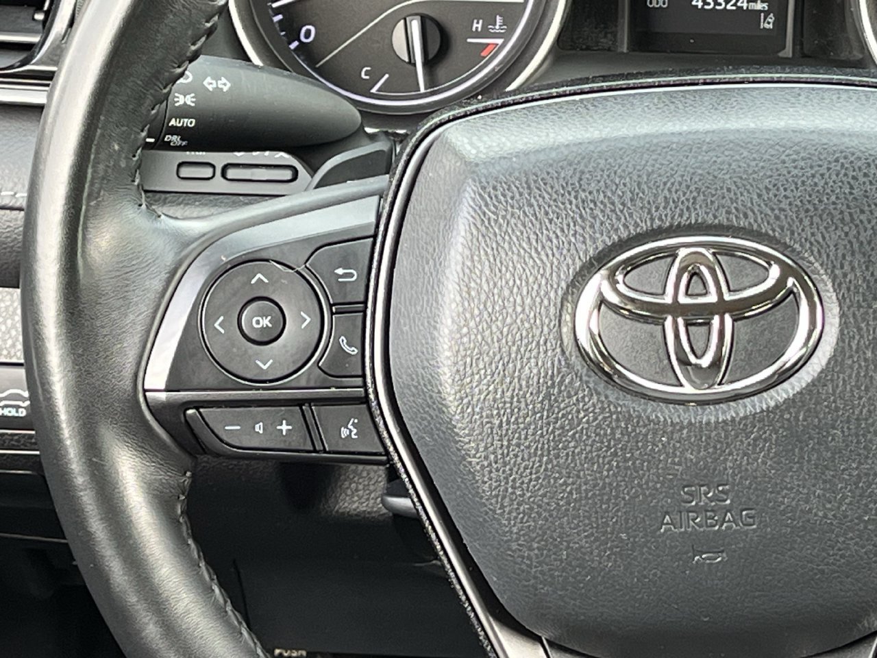 Used 2023 Toyota Camry SE FWD image 12
