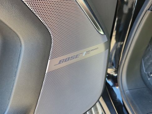 Used 2024 GMC Yukon Denali Ultimate image 31