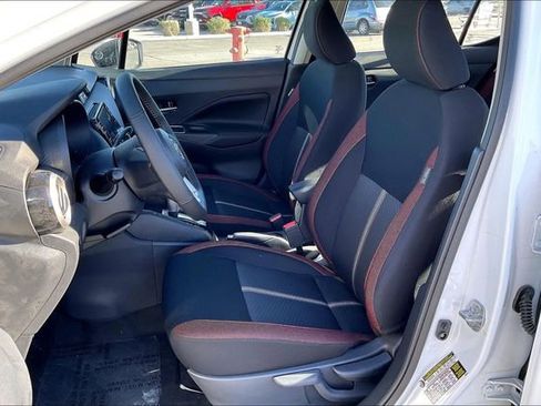 New 2025 Nissan Versa SR w/ Trunk Package FWD image 7