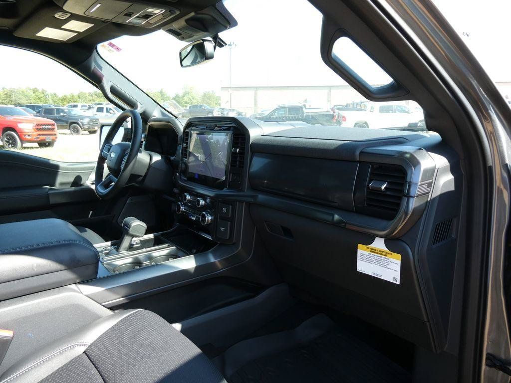 New 2026 Ford F150 Lariat w/ Equipment Group 501A Mid AWD/4WD image 11
