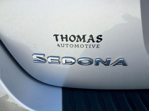 Used 2018 Kia Sedona LX w/ LX Essentials Premium Package image 37