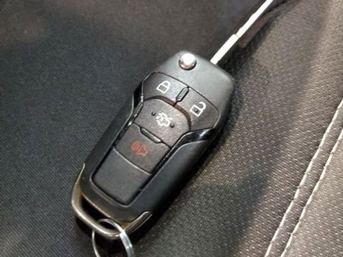 Used 2013 Ford Fusion SE image 30