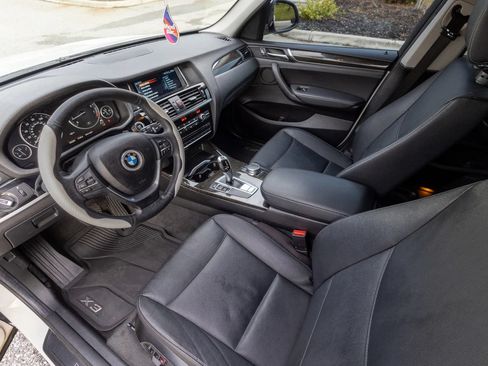 Used 2017 BMW X3 sDrive28i RWD image 10