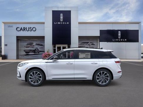 New 2026 Lincoln Corsair Grand Touring AWD/4WD image 3