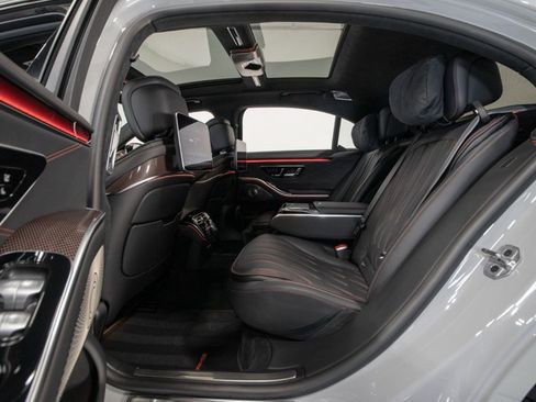 Used 2024 Mercedes-Benz S 63 AMG S image 45