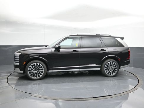 New 2026 Hyundai Palisade Calligraphy FWD image 2