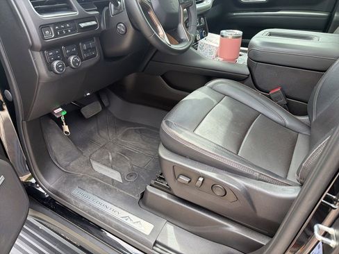 Used 2023 Chevrolet Suburban High Country AWD/4WD image 39
