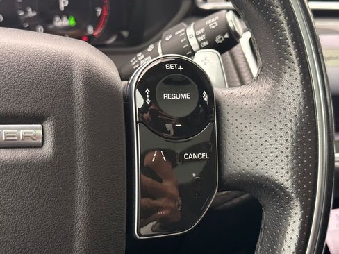 Used 2019 Land Rover Range Rover Velar R-Dynamic SE AWD/4WD image 30