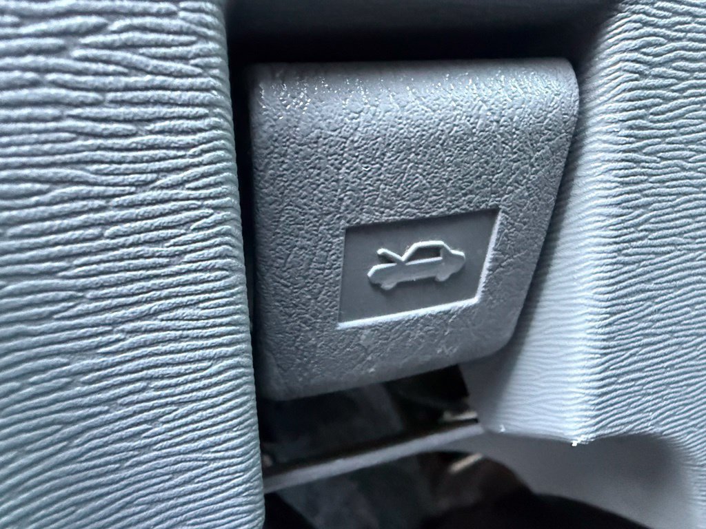 Used 2011 Toyota Sienna SE w/ Preferred Pkg FWD image 77