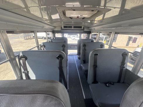 Used 2006 Chevrolet Express 3500 w/ School Bus Package image 10