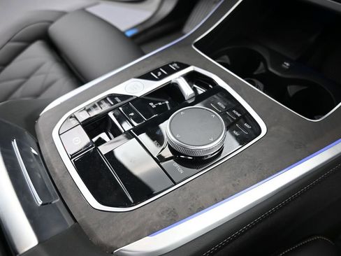 New 2025 BMW X5 xDrive40i w/ Parking Assistance Package image 23