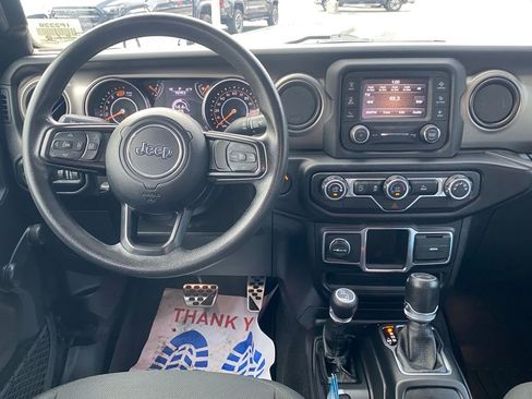 Used 2021 Jeep Wrangler Unlimited Sport image 9