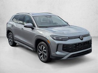 New 2026 Volkswagen Tiguan S video 3